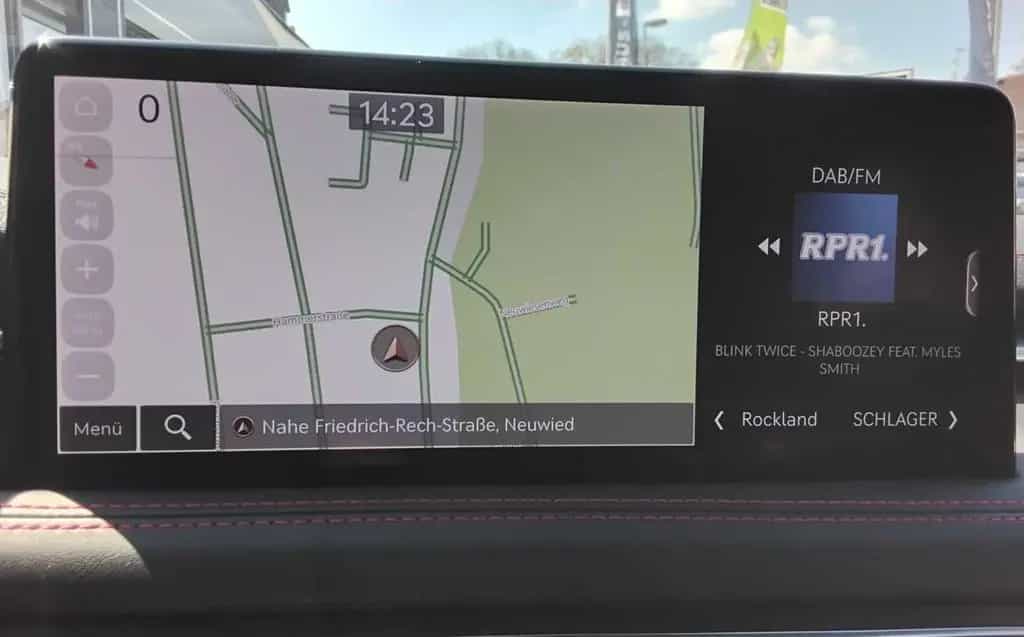 Genesis G70 Sport Plus HUD LEDER SD TECHNIK 07/2022-photo-14