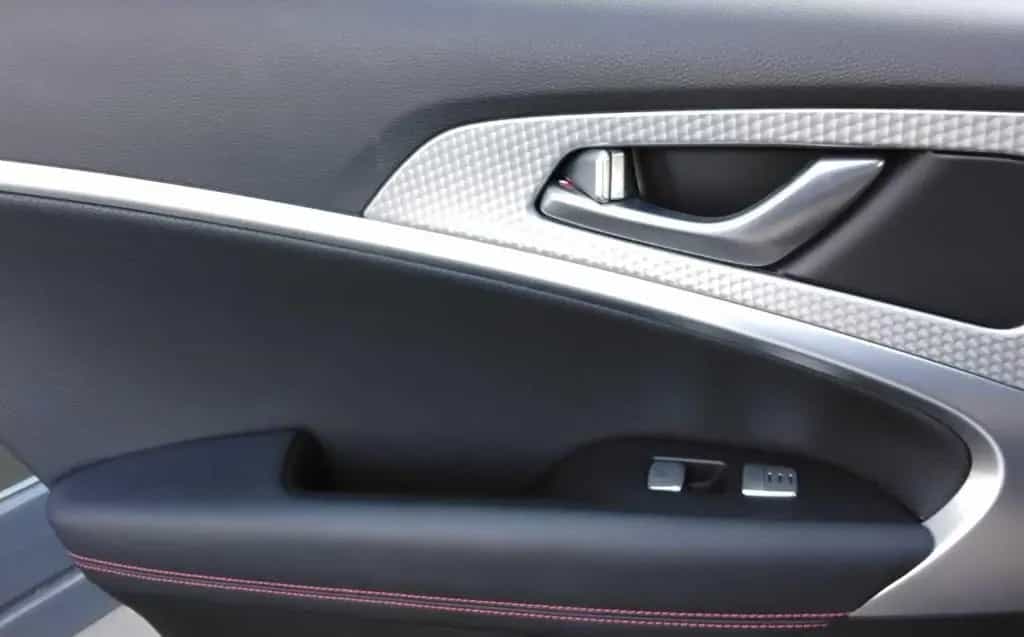 Genesis G70 Sport Plus HUD LEDER SD TECHNIK 07/2022-photo-25