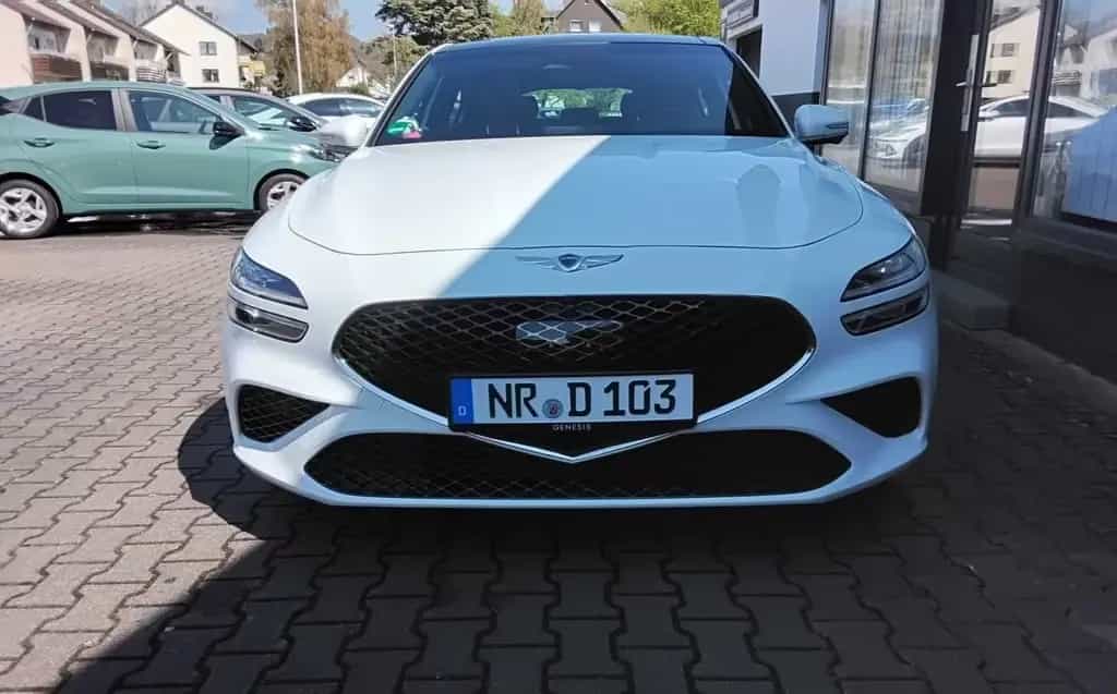 Genesis G70 Sport Plus HUD LEDER SD TECHNIK 07/2022-photo-3