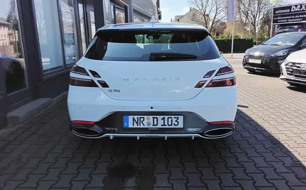 Genesis G70 Sport Plus HUD LEDER SD TECHNIK 07/2022-photo-8