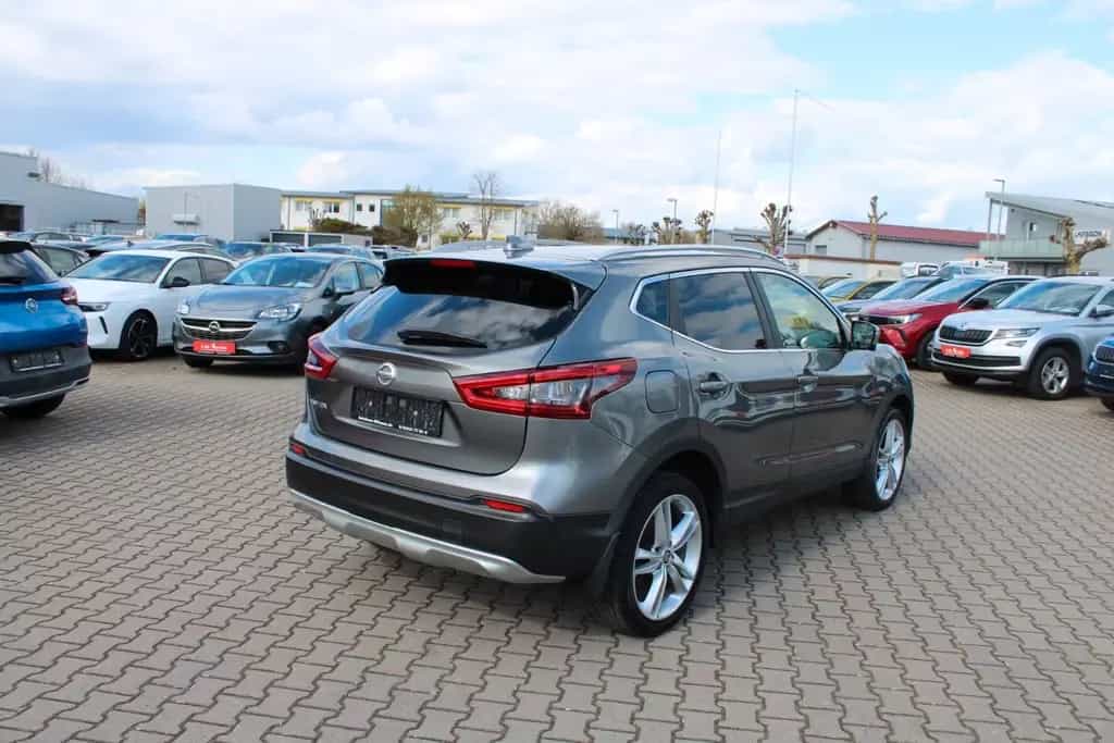 Nissan Qashqai 1.3 *LED*PANO*NAVI*SHZ* 10/2019-photo-2
