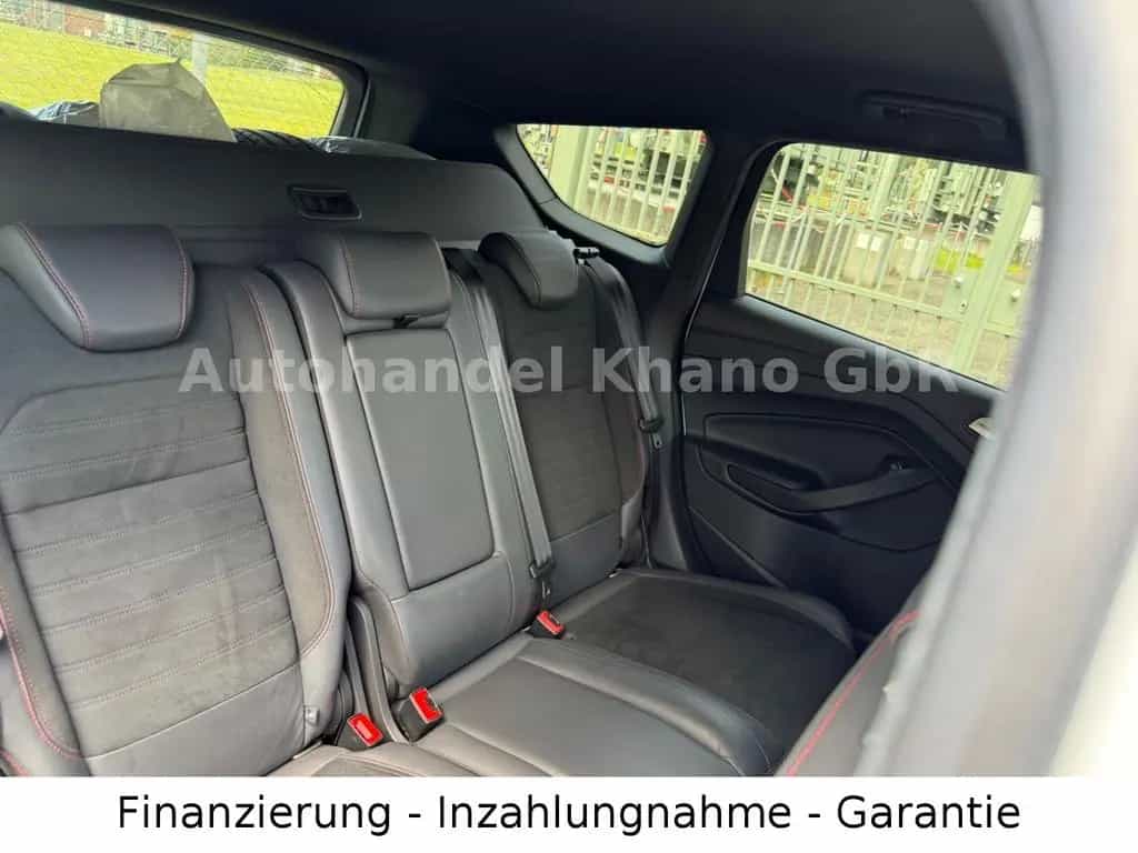 Ford Kuga ST-Line 08/2018-photo-11