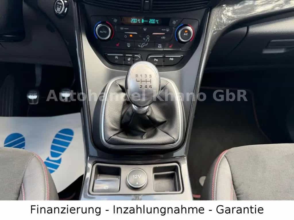 Ford Kuga ST-Line 08/2018-photo-13