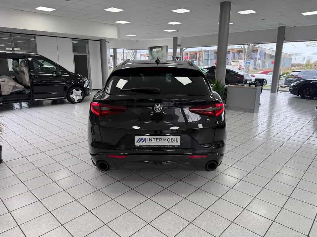 Alfa Romeo Stelvio Veloce Q4*Fahrwerk Aktiv*Performance* 02/2022-photo-4