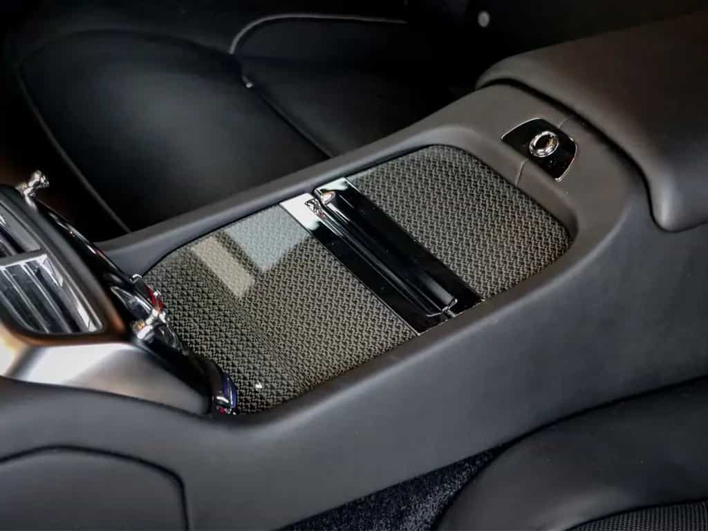 Rolls-Royce Wraith Black Badge Wraith 08/2018-photo-22