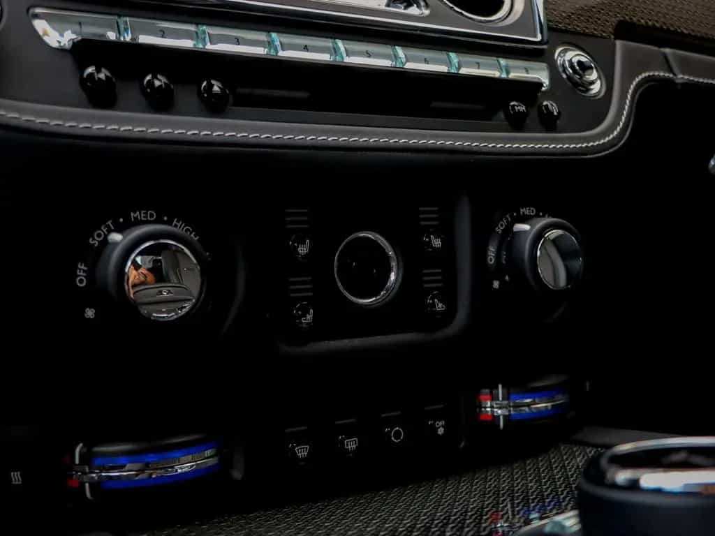 Rolls-Royce Wraith Black Badge Wraith 08/2018-photo-33