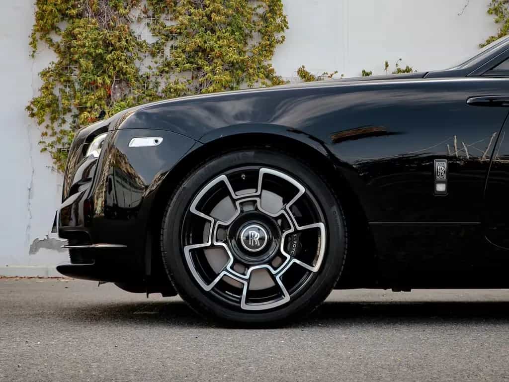 Rolls-Royce Wraith Black Badge Wraith 08/2018-photo-4