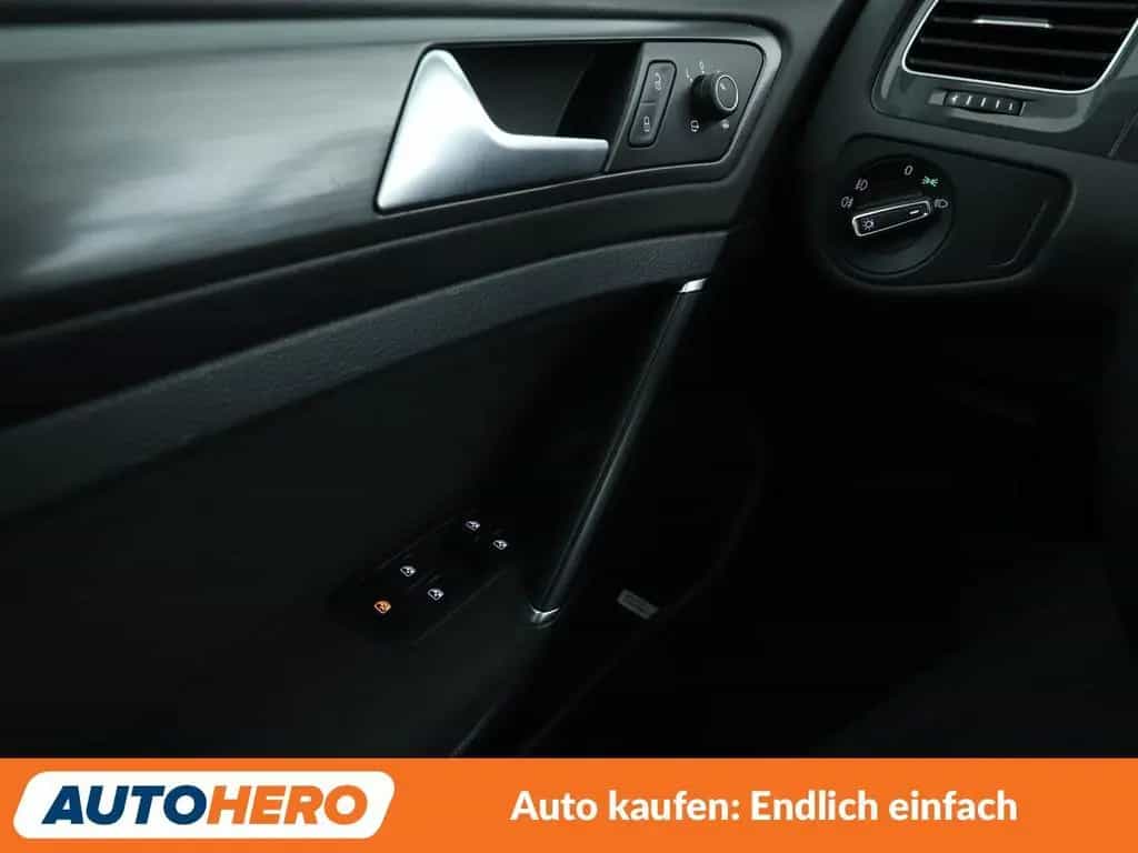 Volkswagen Golf VII 1.4 TSI Comfortline BlueMotion*NAVI*CAM 05/2017-photo-25