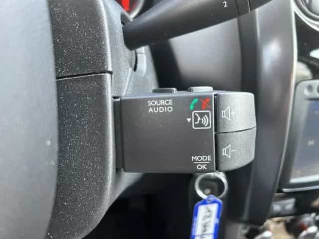 Dacia Duster Black Shadow 1.2 Sitzheizung - Rückfahrka 12/2017-photo-25