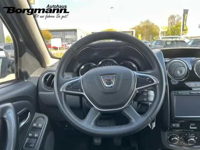 Dacia Duster Black Shadow 1.2 Sitzheizung - Rückfahrka 12/2017-photo-9
