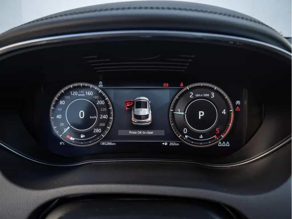 Jaguar E-Pace 2.0 S AWD KAMERA NAVI AHK ACC LED 360° 03/2021-photo-16
