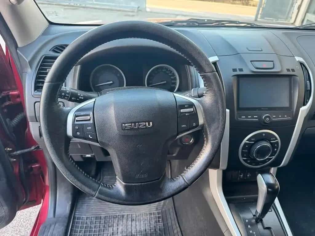Isuzu D-Max III 2017 1.9 td crew Quasar 4x4 auto 12/2020-photo-9