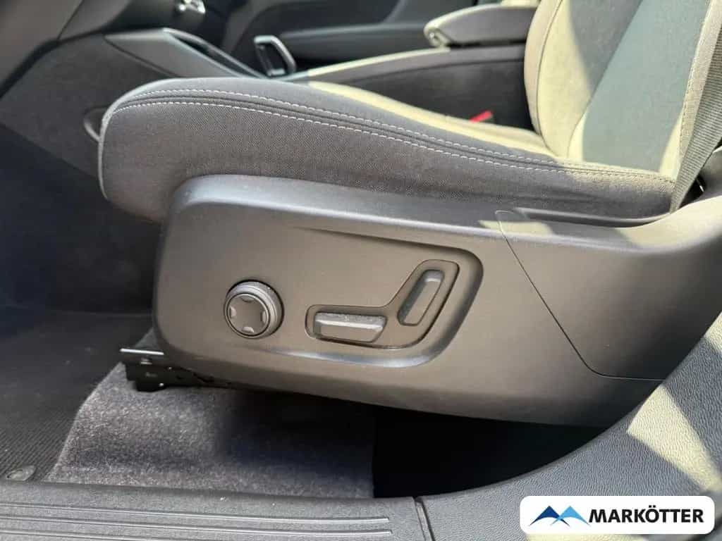 Volvo XC40 Plus Dark SHZ/LHZ/CAM/H&K/DAB/PDC/LED 04/2023-photo-10