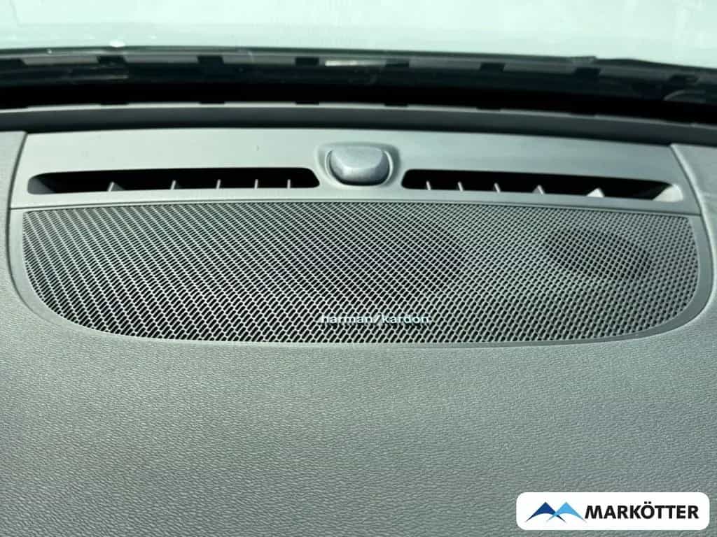 Volvo XC40 Plus Dark SHZ/LHZ/CAM/H&K/DAB/PDC/LED 04/2023-photo-19