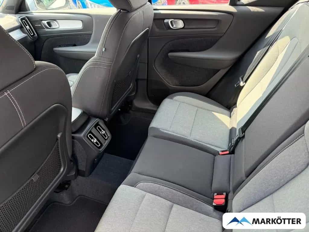 Volvo XC40 Plus Dark SHZ/LHZ/CAM/H&K/DAB/PDC/LED 04/2023-photo-27