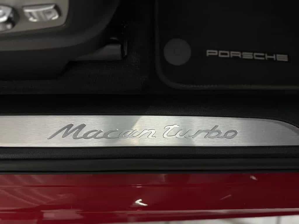 Porsche Macan Turbo. 2.Hd, Performance Paket, PDLS, Bose 04/2018-photo-19