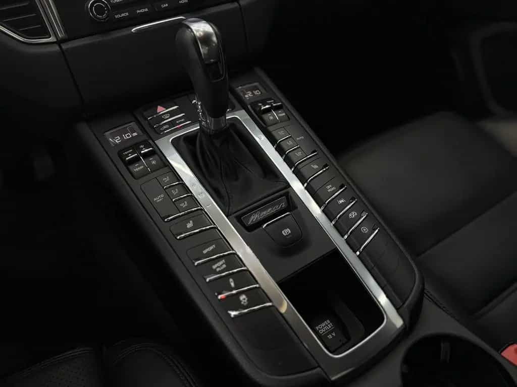 Porsche Macan Turbo. 2.Hd, Performance Paket, PDLS, Bose 04/2018-photo-7