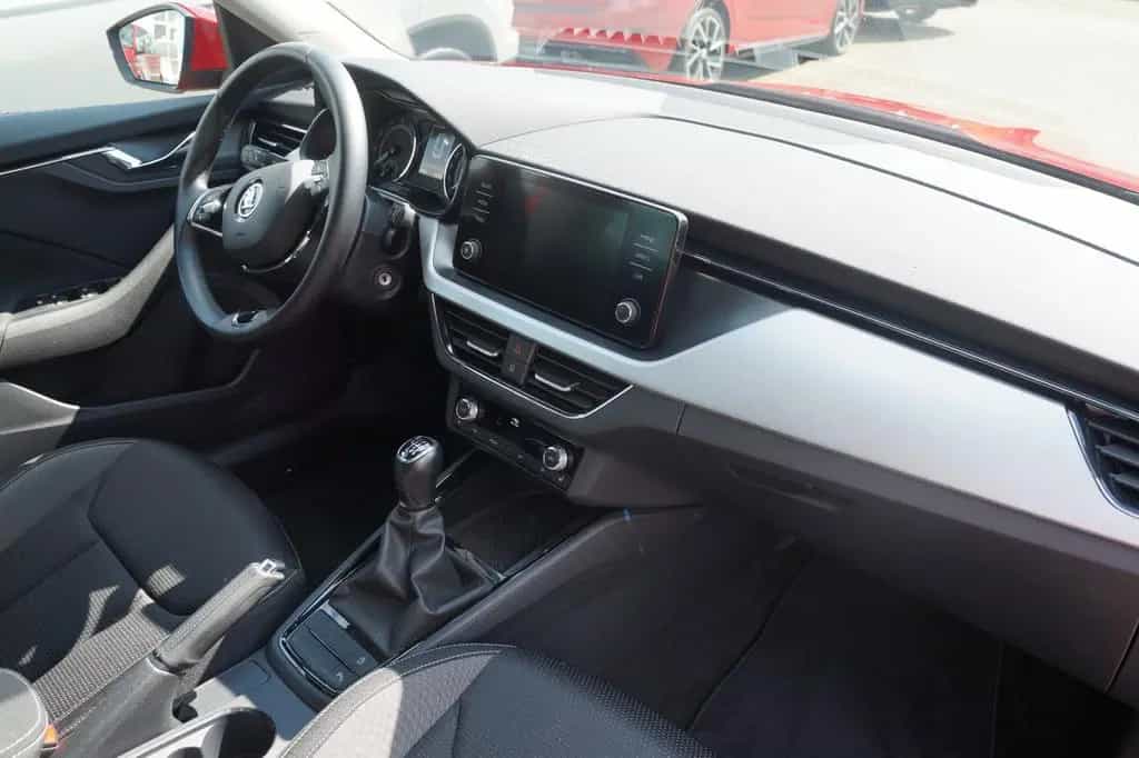 Skoda Kamiq Tour*LED*PDC V+H*SHZ*FRONTRADAR* 03/2022-photo-15