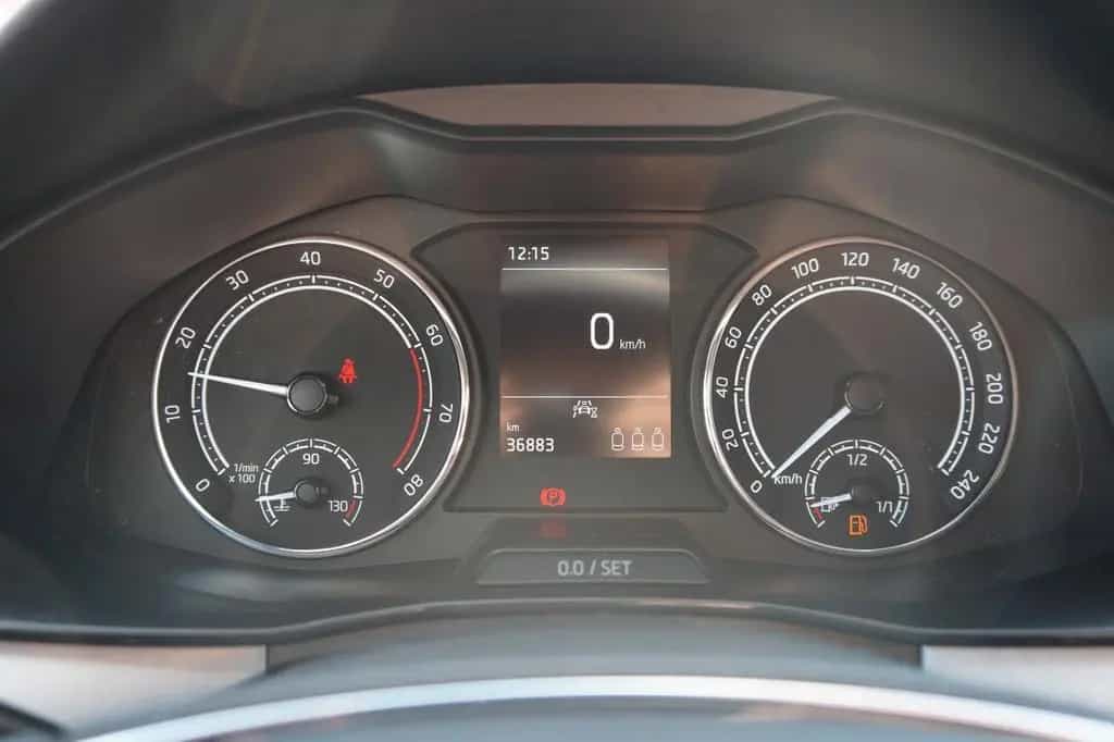 Skoda Kamiq Tour*LED*PDC V+H*SHZ*FRONTRADAR* 03/2022-photo-22