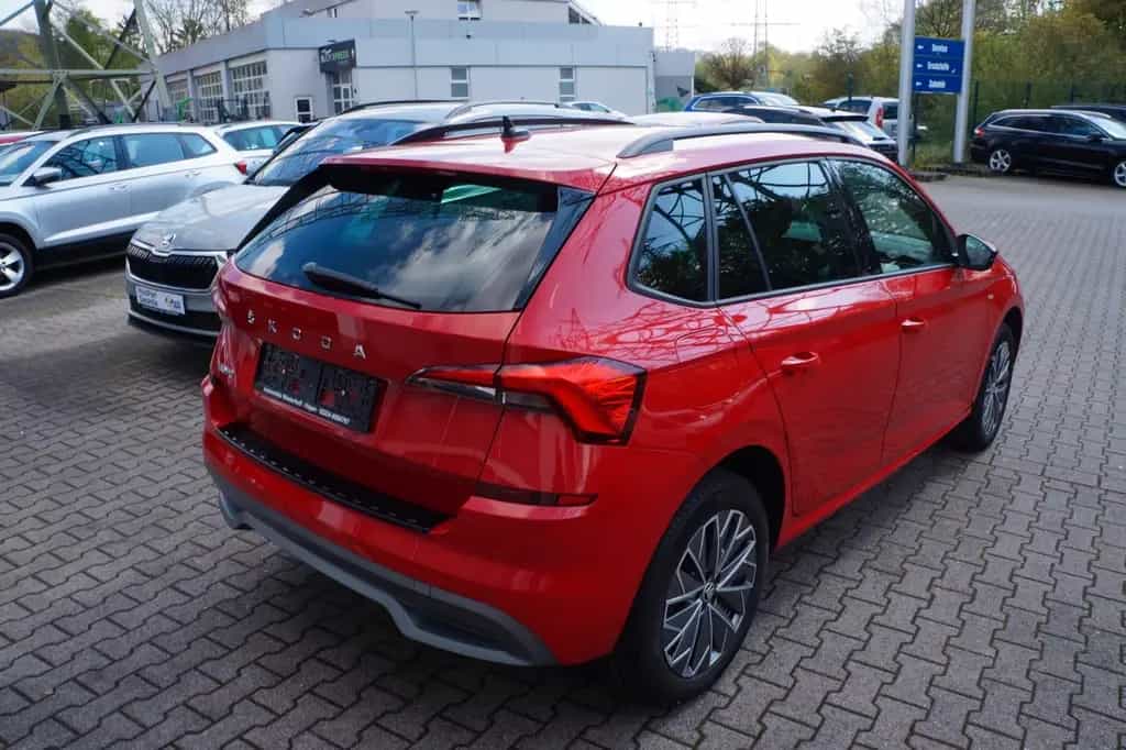 Skoda Kamiq Tour*LED*PDC V+H*SHZ*FRONTRADAR* 03/2022-photo-4