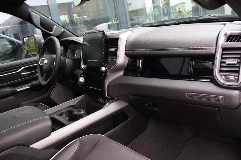 Dodge RAM Ram 1500 3.0 L6 LARAMIE SPORT NIGHT incl. La 12/2024-photo-18