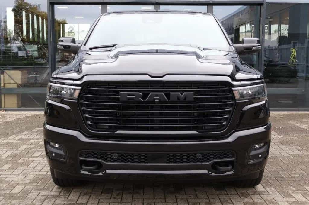 Dodge RAM Ram 1500 3.0 L6 LARAMIE SPORT NIGHT incl. La 12/2024-photo-2