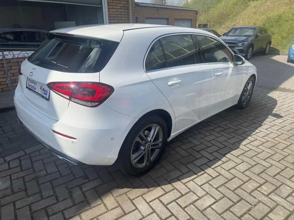 Mercedes-Benz A-Class 180 d LED 05/2019-photo-3