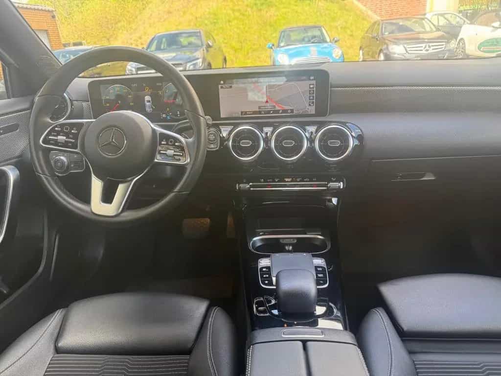 Mercedes-Benz A-Class 180 d LED 05/2019-photo-7
