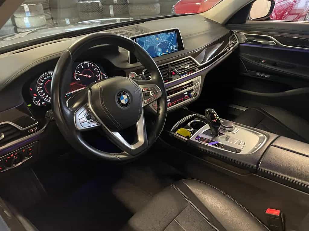 BMW 7 Series 730 d Sport-Automatik-Scheckheft 01/2016-photo-18
