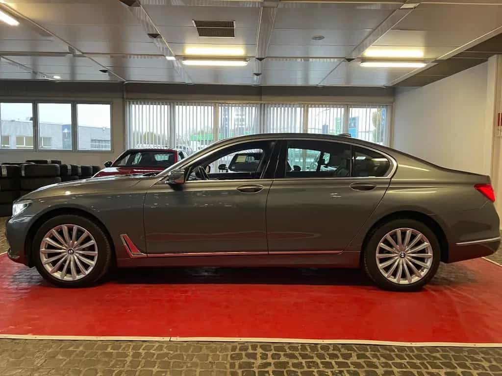 BMW 7 Series 730 d Sport-Automatik-Scheckheft 01/2016-photo-4