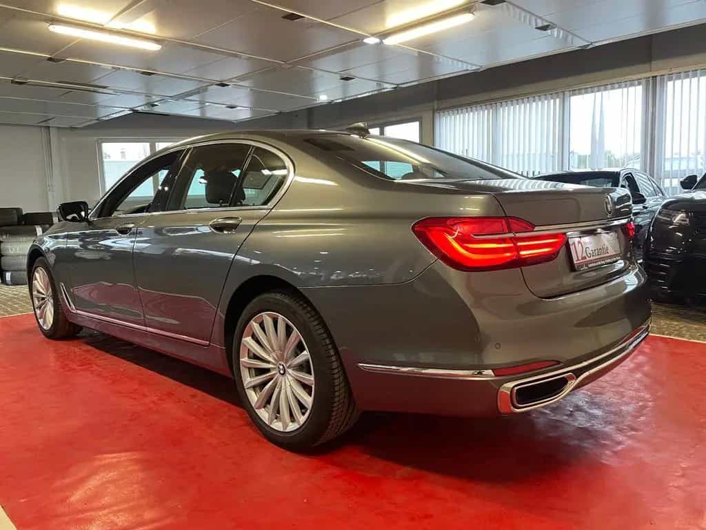 BMW 7 Series 730 d Sport-Automatik-Scheckheft 01/2016-photo-5