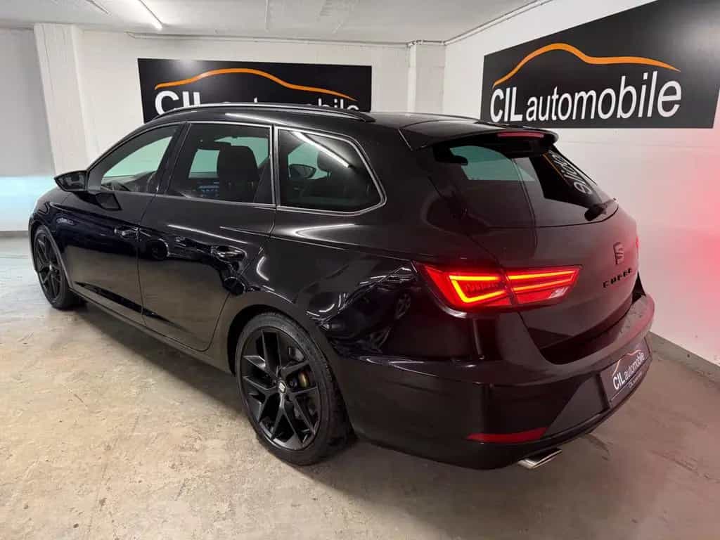 Seat Leon ST Cupra 300 4Drive*DSG*PANO*ALCANTARA* 02/2020-photo-21