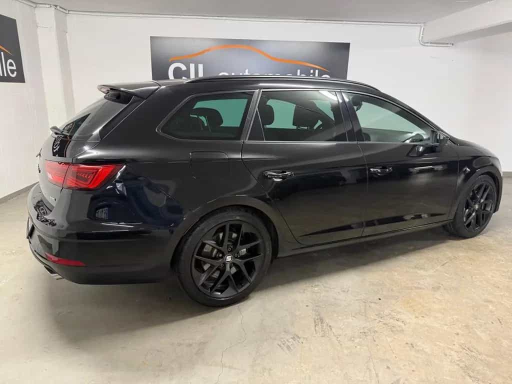 Seat Leon ST Cupra 300 4Drive*DSG*PANO*ALCANTARA* 02/2020-photo-3