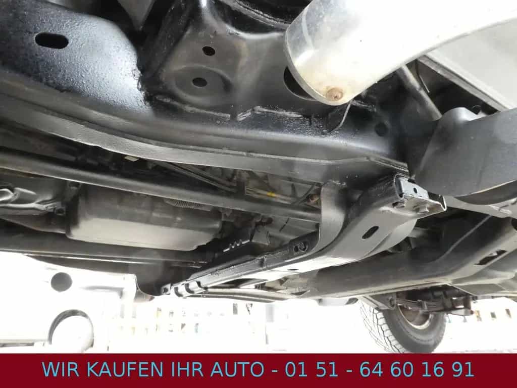 Hummer H3 3.7 Adventure Automatik #LEDER#KLIMA#AHK#27 12/2008-photo-32