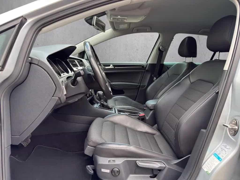 Volkswagen Golf °VII°HIGHLINE°BMT°NAV°XENON°SHZ°AUT°MASSAGE° 12/2013-photo-11