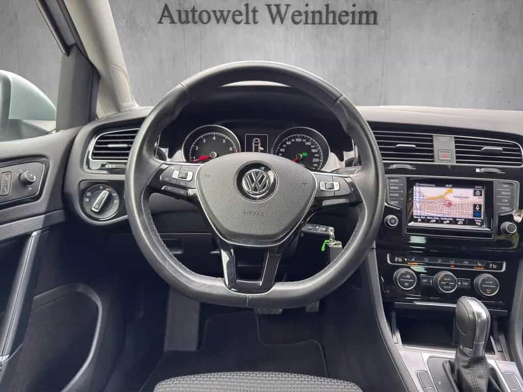 Volkswagen Golf °VII°HIGHLINE°BMT°NAV°XENON°SHZ°AUT°MASSAGE° 12/2013-photo-15