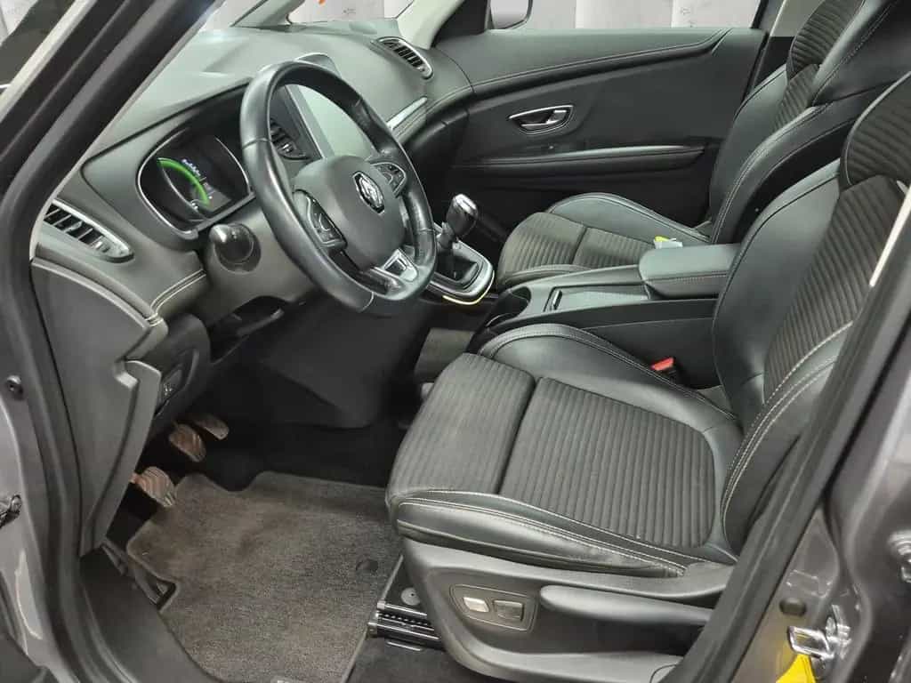 Renault Grand Scenic 1.2 TCe 130 Energy Intens 04/2018-photo-9