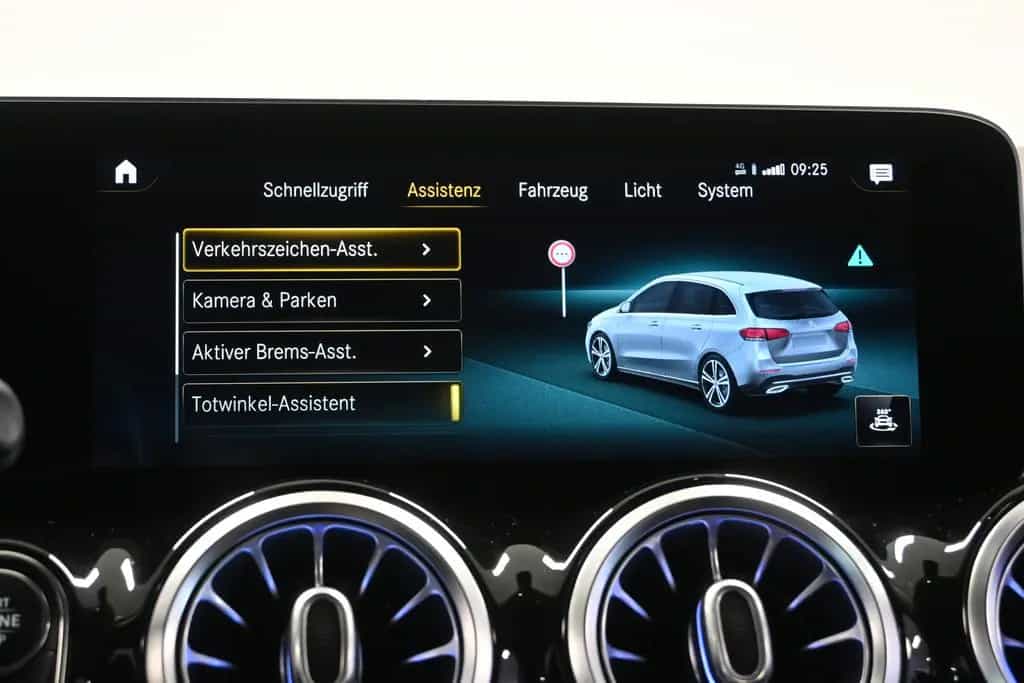 Mercedes-Benz B 180 *KAMERA *AHK *LED *SHZ *MBUX *AMBIENTE 02/2019-photo-28
