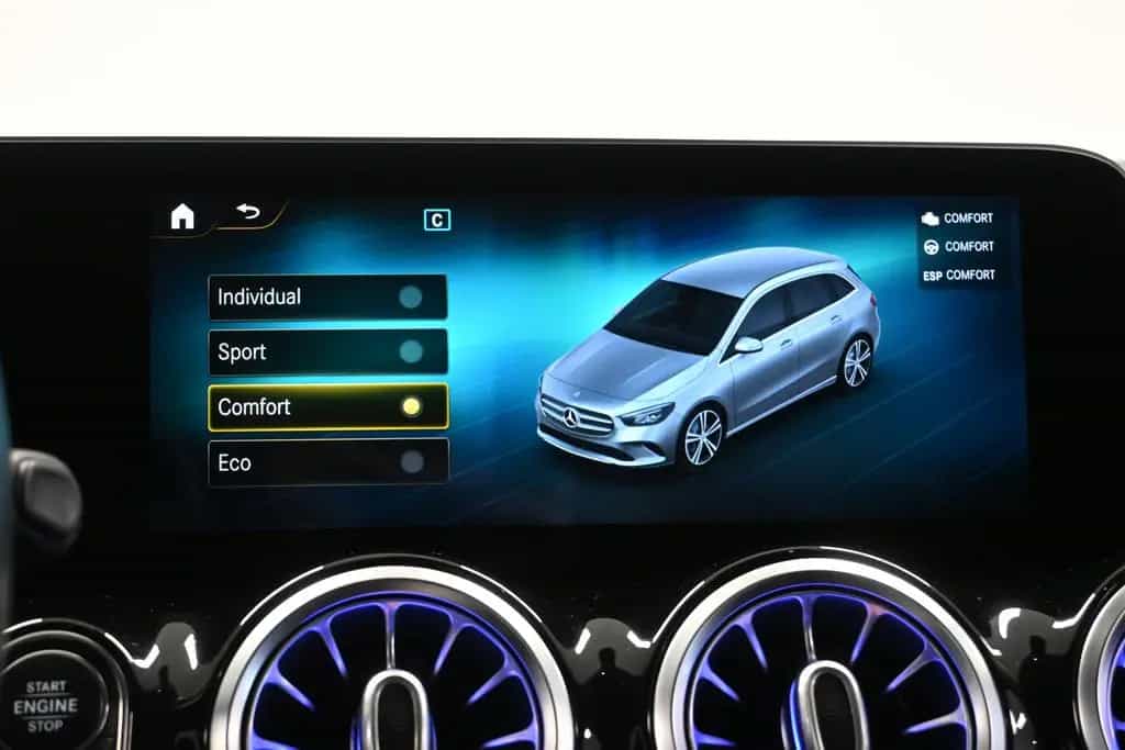 Mercedes-Benz B 180 *KAMERA *AHK *LED *SHZ *MBUX *AMBIENTE 02/2019-photo-30