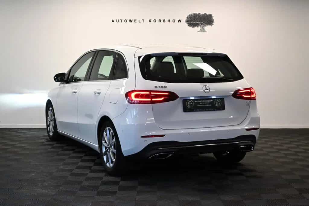 Mercedes-Benz B 180 *KAMERA *AHK *LED *SHZ *MBUX *AMBIENTE 02/2019-photo-9