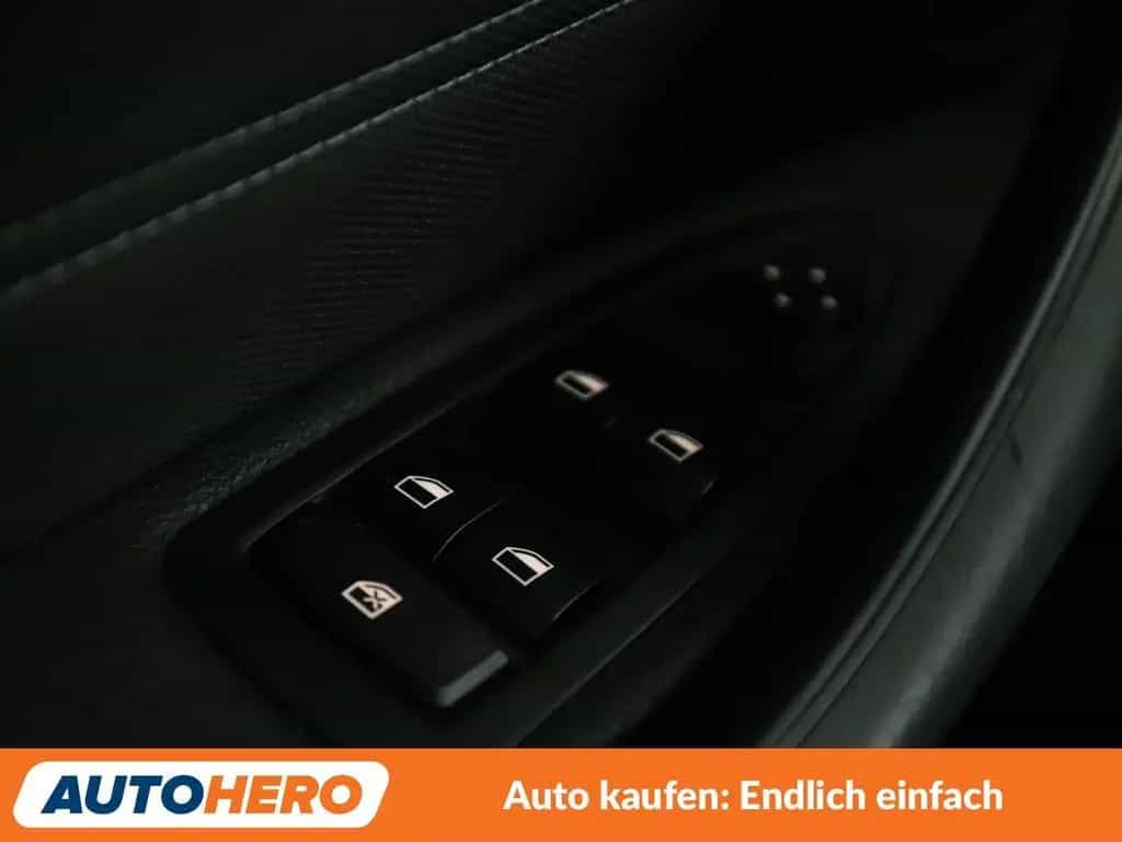 BMW X1 xDrive 20i Sport Line Aut.*NAV*TEMP*PDC*SHZ* 06/2018-photo-23