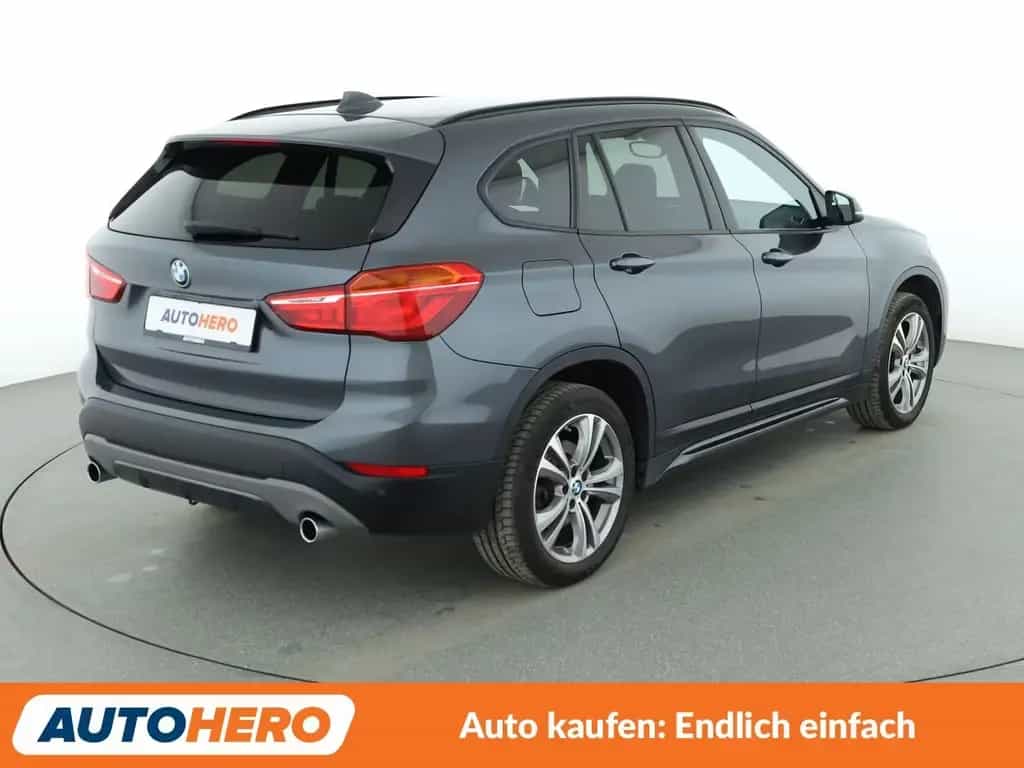 BMW X1 xDrive 20i Sport Line Aut.*NAV*TEMP*PDC*SHZ* 06/2018-photo-5