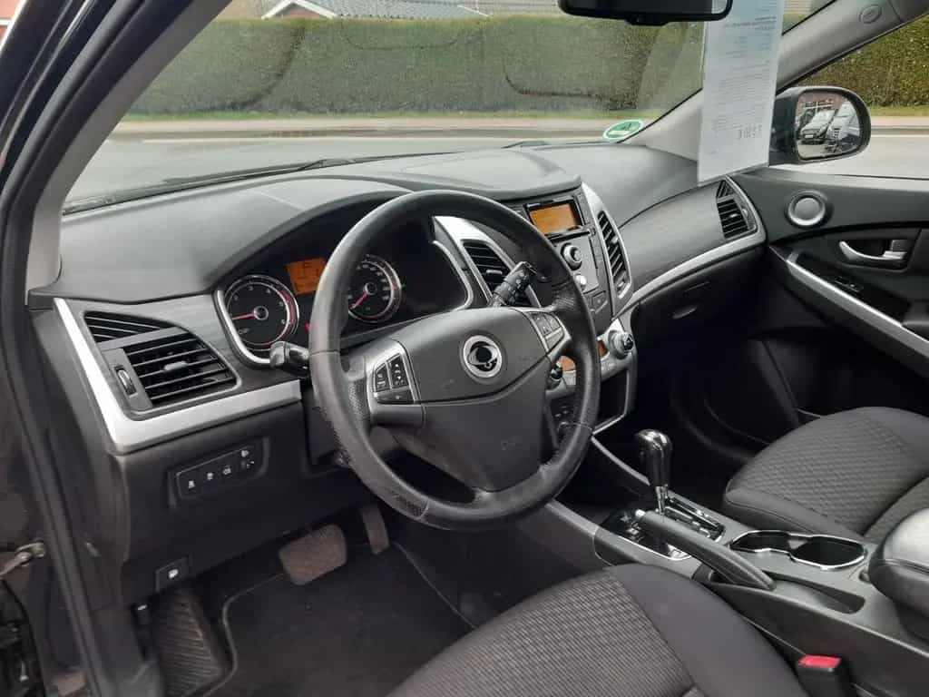 Ssangyong Korando Quartz 4x4 PDC,AHK,ALU,GJR,BC+++ 11/2015-photo-11