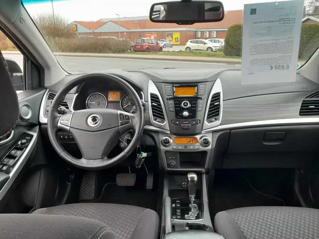 Ssangyong Korando Quartz 4x4 PDC,AHK,ALU,GJR,BC+++ 11/2015-photo-14
