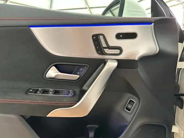 Mercedes-Benz CLA-Class 200 SB AMG+DISTRONIC+MEMORY+AMBIENTE+KEYLESS 09/2020-photo-2