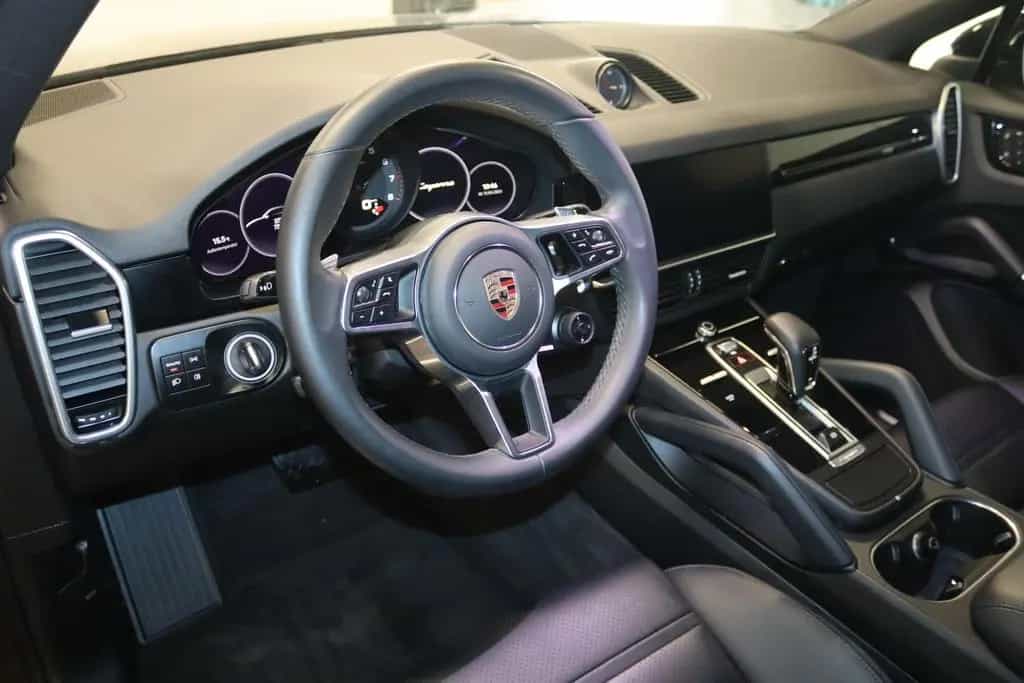 Porsche Cayenne Coupe Platinum Ed.-PANO-SOFT-LUFT-AHK- 03/2023-photo-11