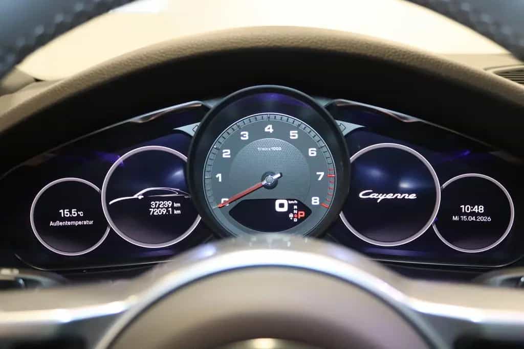 Porsche Cayenne Coupe Platinum Ed.-PANO-SOFT-LUFT-AHK- 03/2023-photo-21