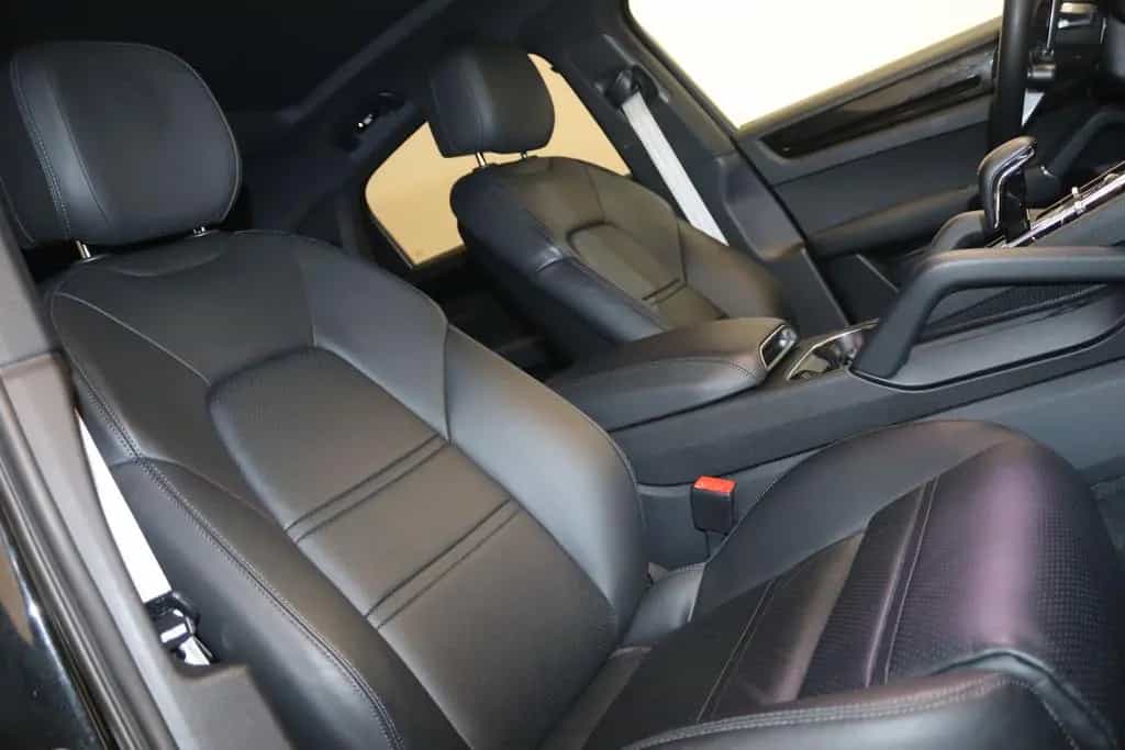 Porsche Cayenne Coupe Platinum Ed.-PANO-SOFT-LUFT-AHK- 03/2023-photo-25