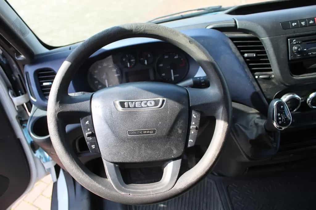 Iveco Daily Fahrgestell Doppelkabine 35 S 04/2017-photo-10