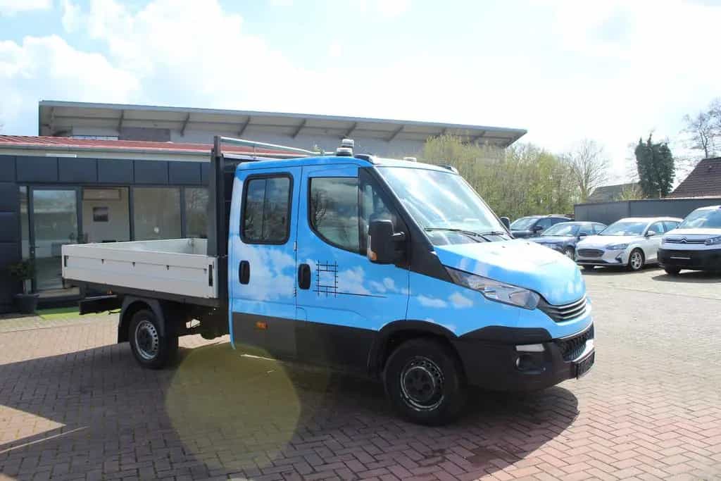 Iveco Daily Fahrgestell Doppelkabine 35 S 04/2017-photo-1